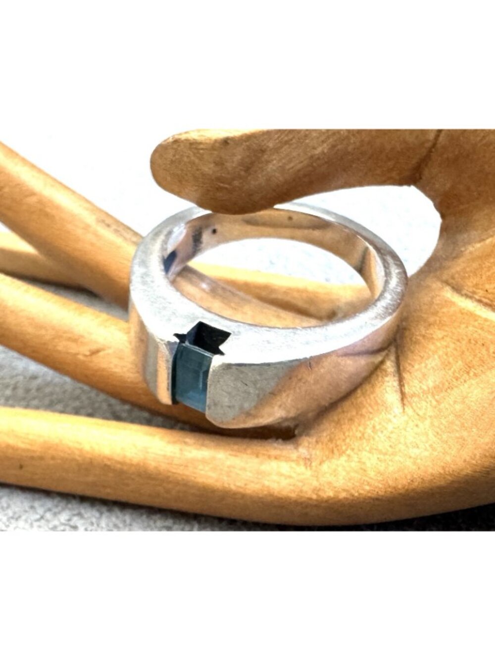 JAMES AVERY Sterling Silver + BLUE TOPAZ Modernist RING  Size 6.5